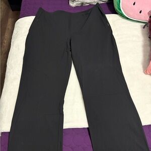 Lululemon Athletica comfy Trousers/Straight Leg Pants size 14